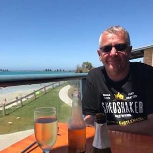 Meet your Posher, Cameron